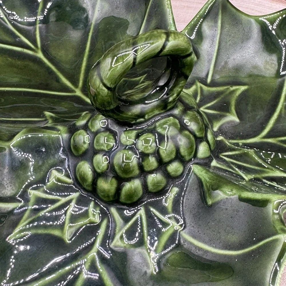 Vtg Majolica Style Holly Leaf Divided Serving Dish Green‎ Holiday Christmas MCM
